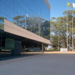 Edifício da Caesb em Brasília, representando divulgação de resultados de concurso público.