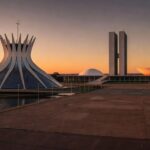 Edifícios icônicos de Brasília representando o II Fórum Cidades Criativas do Design e a Rota do Design.