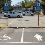 Operação do Detran-DF em vagas especiais para idosos e PCD em Ceilândia
