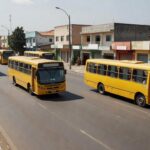 Ônibus do GDF em Brasília oferecendo transporte gratuito para restaurantes comunitários