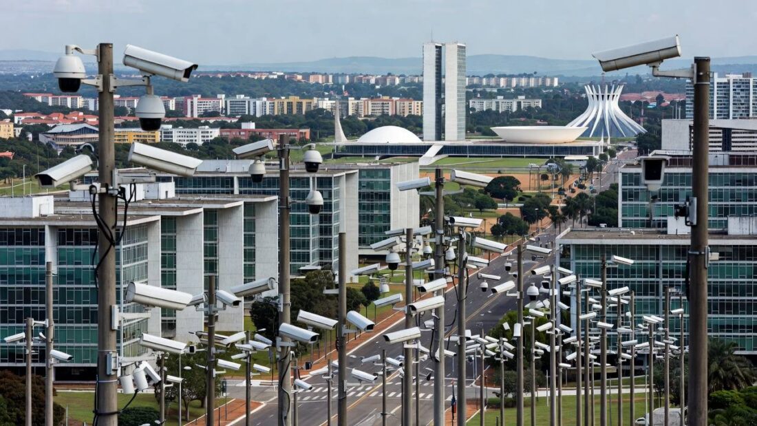 Câmeras de segurança da plataforma DF 360º com IA em Brasília