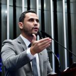 Senador Cleitinho defende o fim da escala 6x1 no Senado