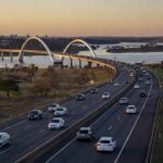 Via entre DF-004 e ponte JK com redução de velocidade em Brasília