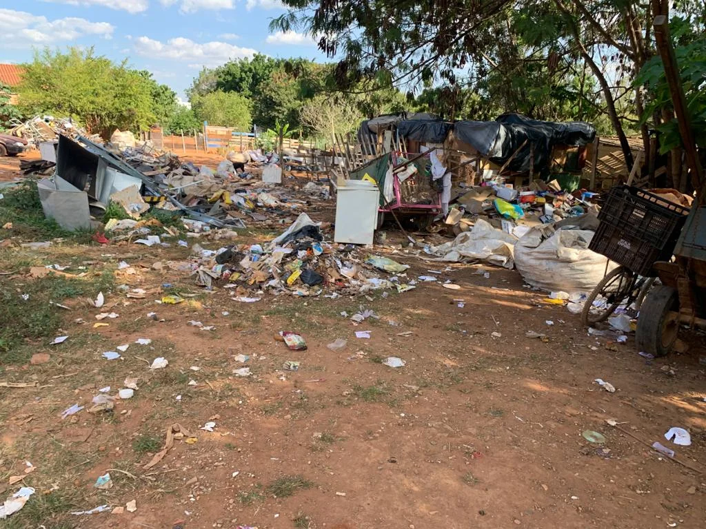 Invasão irregular no Guará II vira esconderijo de bandidos e ponto de uso de drogas