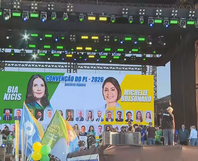 PL oficializa chapa com Michelle Bolsonaro e Bia Kicis ao Senado no DF